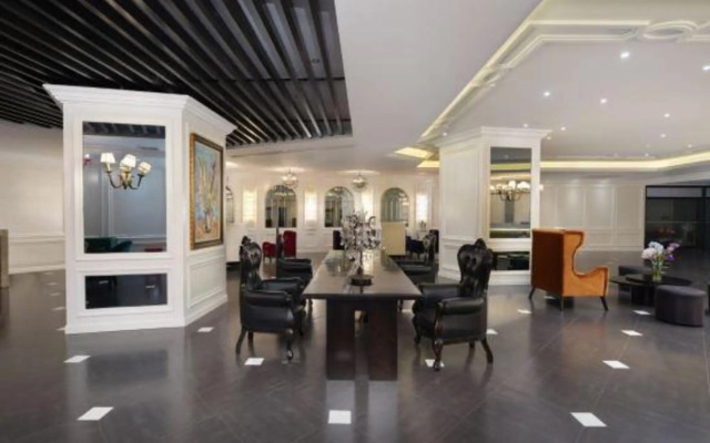 Vienna International Hotel (Nanjing Liuhe Fenghuangshan Subway Station Store)