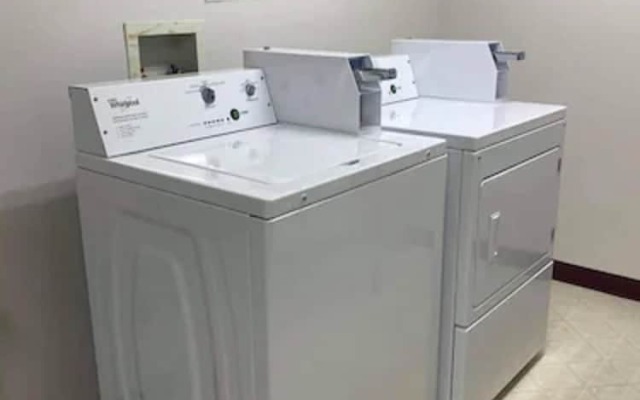 GuestHouse Inn & Suites Montesano