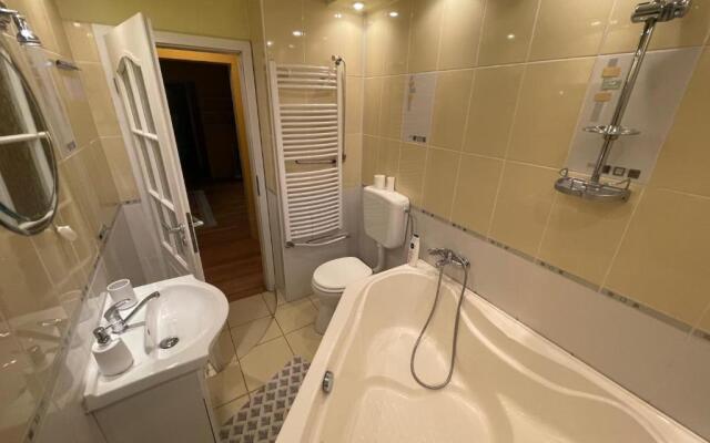 Lovely 3 bedrooms Apartament