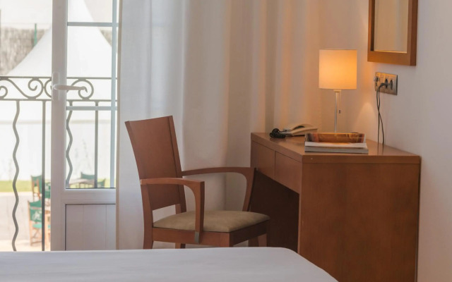 Hotel Jeni & Restaurant