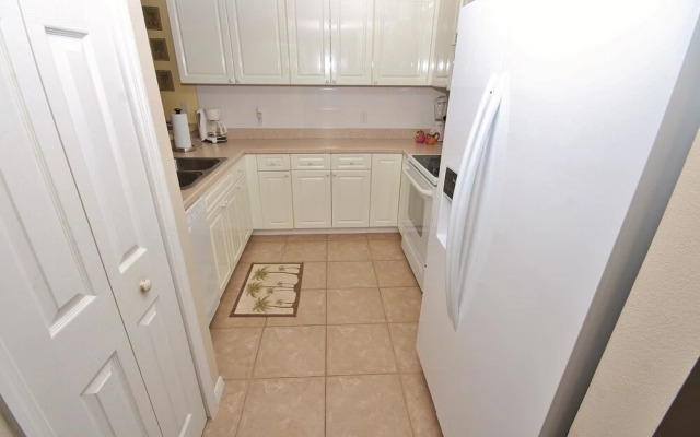 Oceanwalk 2-305 Apartment 3