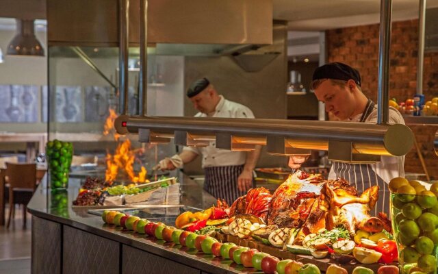 Staverton Park Hotel & Golf Club