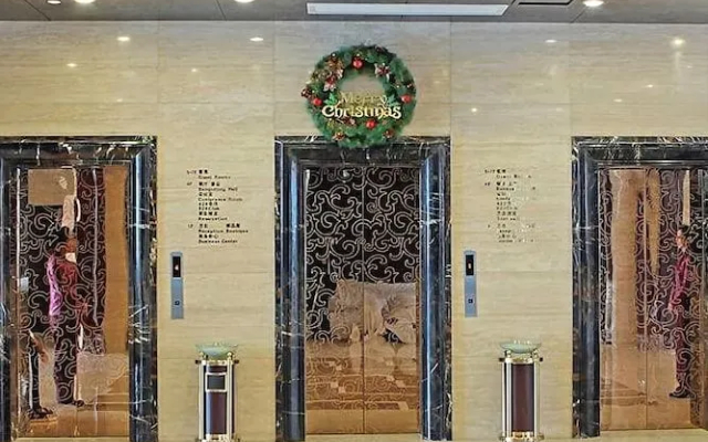 Nanjing Zhenbao Holiday Hotel