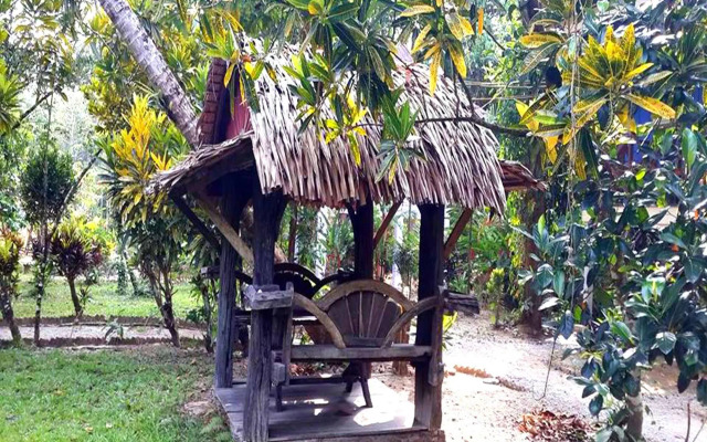 Tree Top River Huts