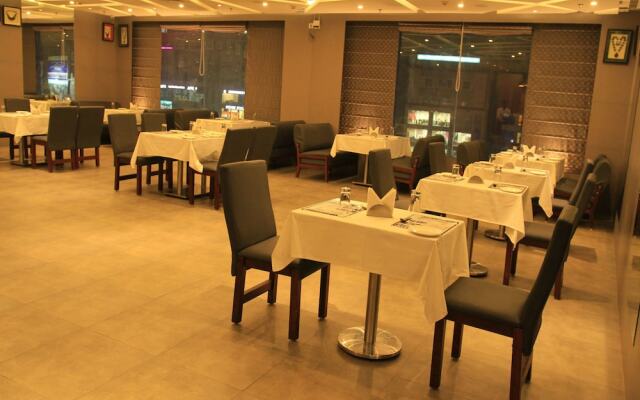 OYO 7899 VIP Premium