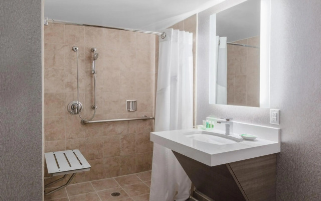 Holiday Inn La Mirada – Buena Park by IHG
