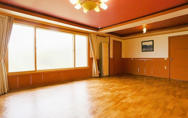 Yeoju Dugyeonsae Meomunjari Pension