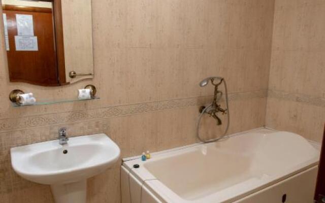 Three Dolphins Family Hotel