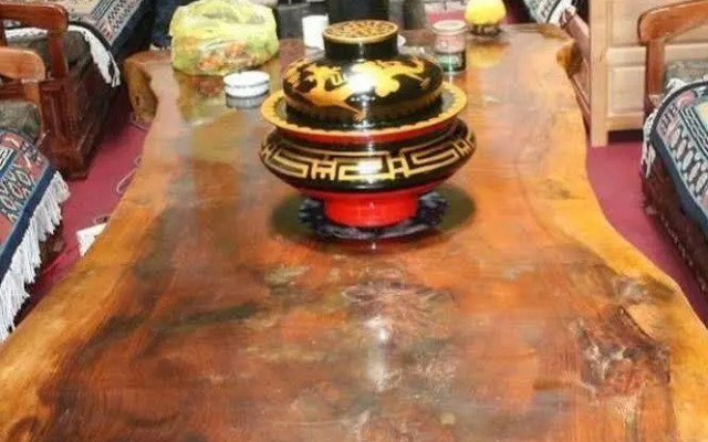 Shangri-la Tibetan Family Inn