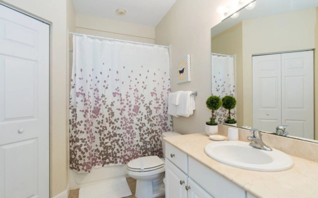 Lucayan Home 2960