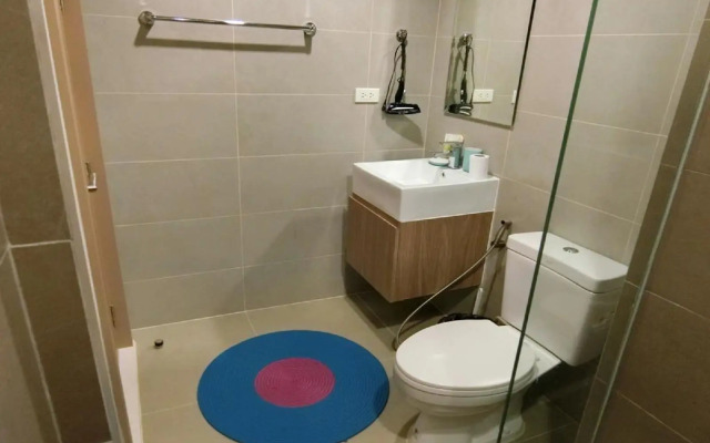 Rain Cha-am Hua-hin by Noppawan