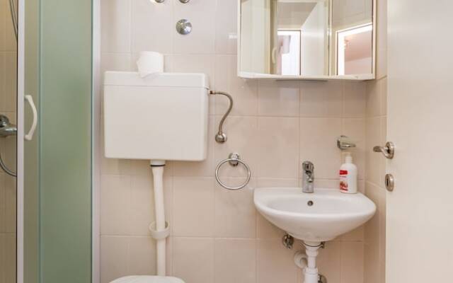 Studio Apartments Near Center 1