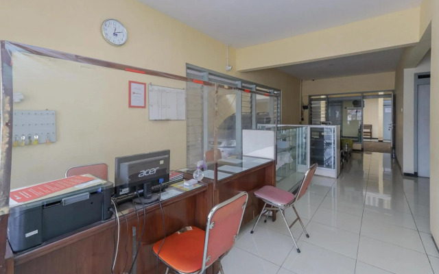 OYO 1289 Cbr Residence
