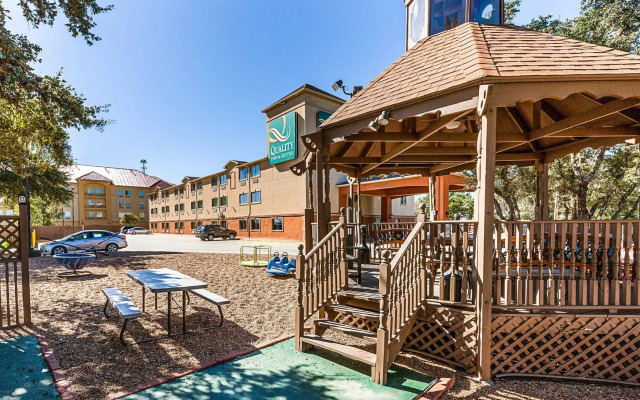 Quality Inn & Suites SeaWorld North