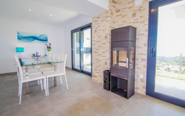Amigos - holiday home with private swimming pool in Moraira