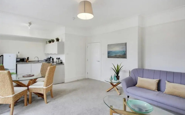 Stunning 2-bed Apartment in Tunbridge Wells
