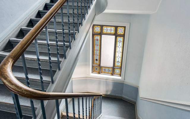 Sanders Promenade - Chic 2-bdr Apt w Water View
