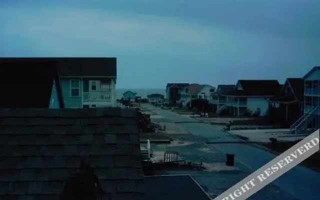 Scungilli Sunset 3 Br Home by RedAwning