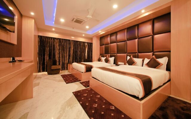 Capital O 8565 Hotel Golden Palace