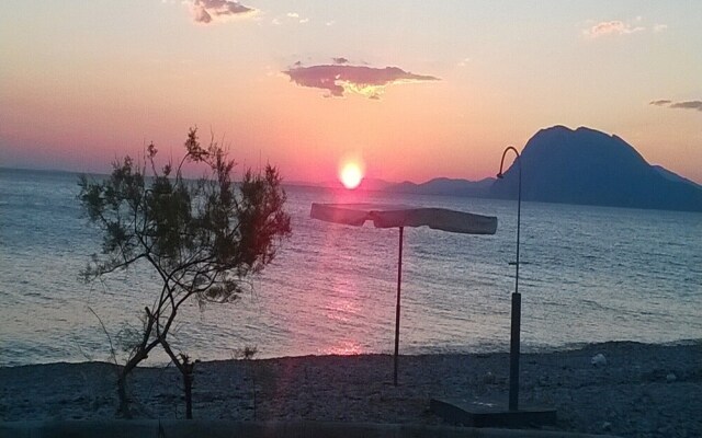 Mare Mare Thalassa A