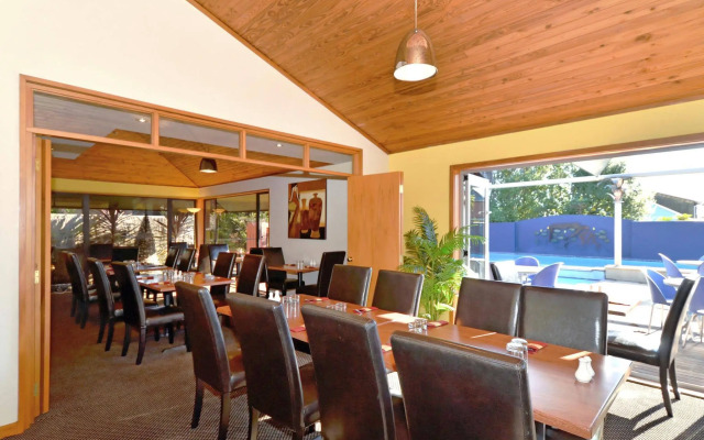 Riverside Hotel Marlborough