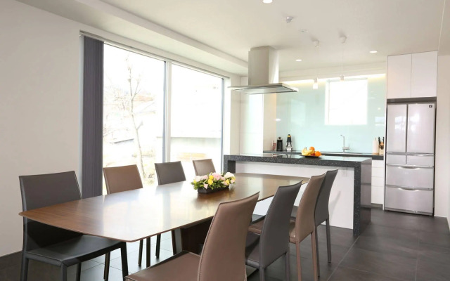 Bluebird Apartments by The Hakuba Collection