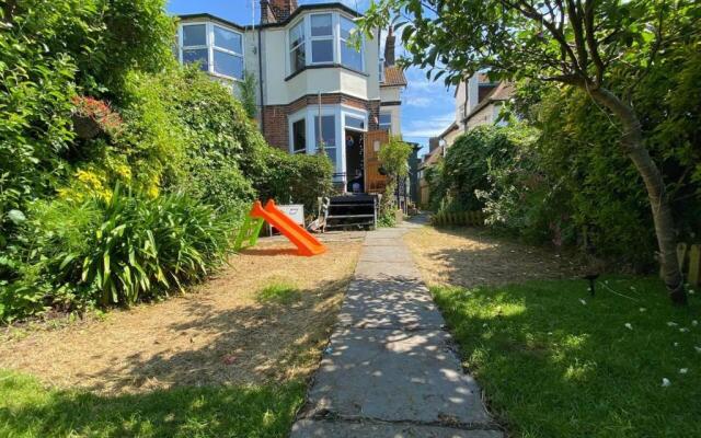 Edwardian Villa by the Sea,coastal Walks,king Beds