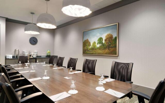 Embassy Suites by Hilton Charlotte Ayrsley