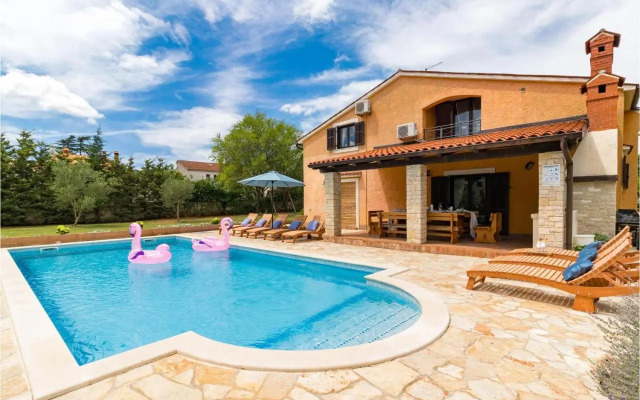 Holiday home Muntic III