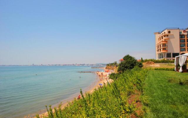 Menada Apartments in Grand Hotel Sveti Vlas