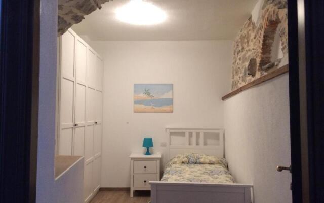 LevantoTwo bedrooms Flat with terrace