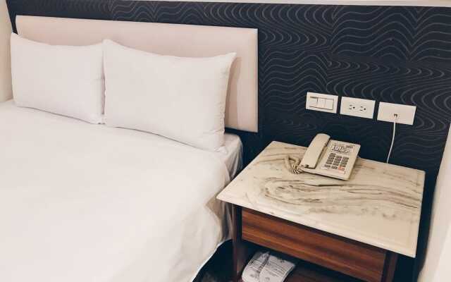 Puyisy Business Hotel