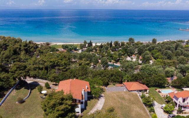 Sani Dream Villa