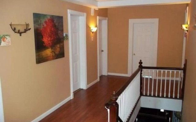 Tin Brook Bed & Breakfast