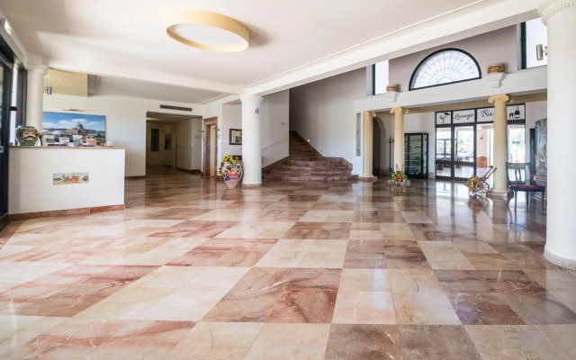 Delfino Beach Hotel