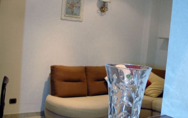Luxury Apartment In Rome