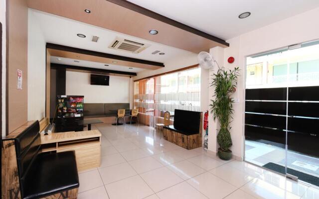 OYO 750 Comfort Hotel