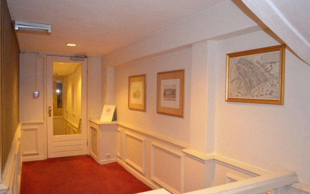 Rembrandtplein Hotel