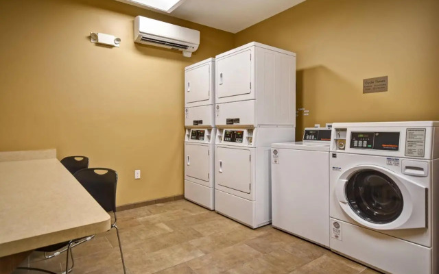 Fairfield Inn & Suites Milwaukee North
