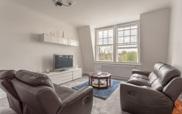 2 Bedroom Kilburn Flat