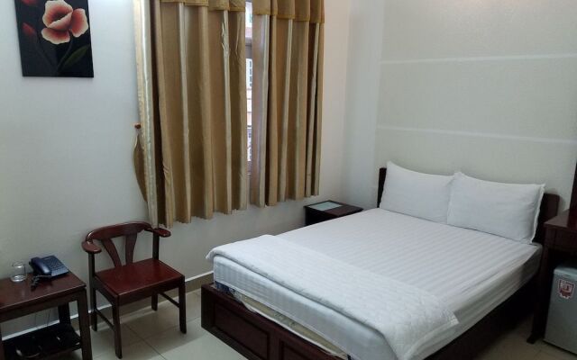 Dinh Dinh 2 Hotel
