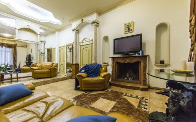 Stylish Apartment Close ot the Opera