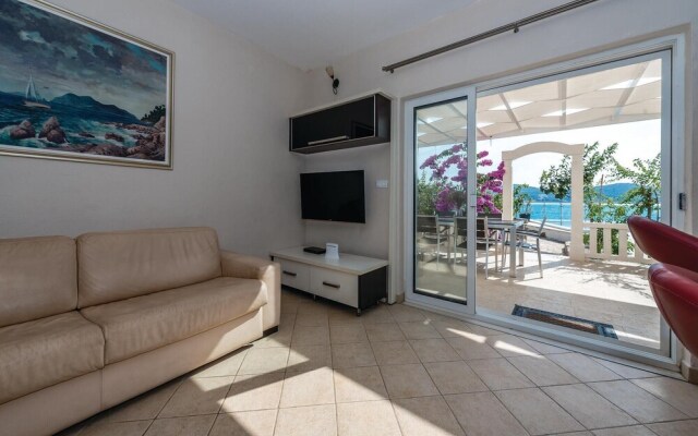 Awesome Home in Kalebova Luka With Wifi and 6 Bedrooms