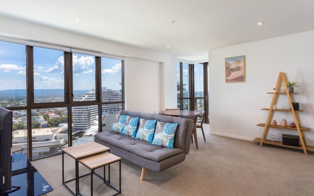 High End Stylish Apartment by Hostrelax