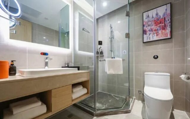 Vienna Hotel (Xi'an Qujiang Datang never night city)