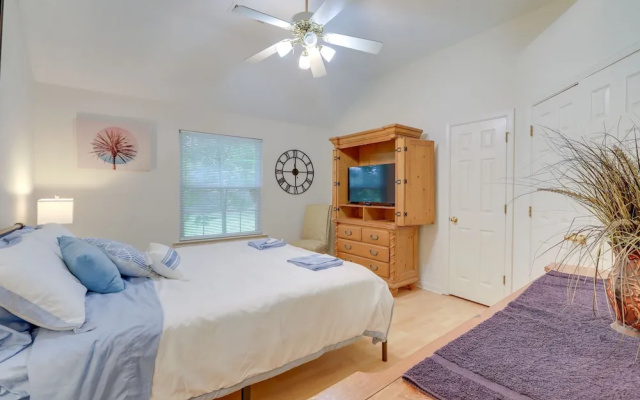 Charming Stockbridge Home: 23 Mi to Atlanta!