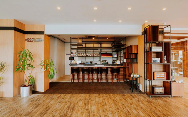 Karpalas City Hotel & Spa