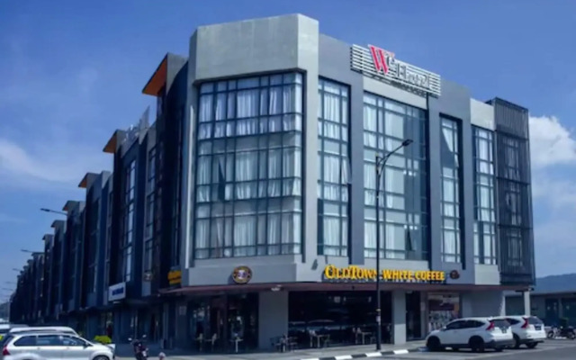 WE Hotel