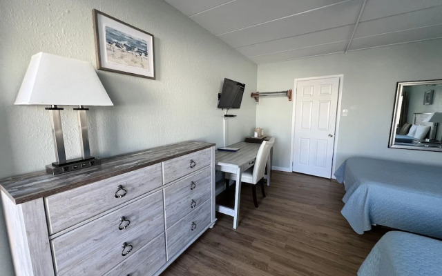 Sand Pebble Motor Lodge
