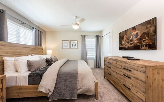 Champions Gate -luxurious 5 Bedroom! Townhouse